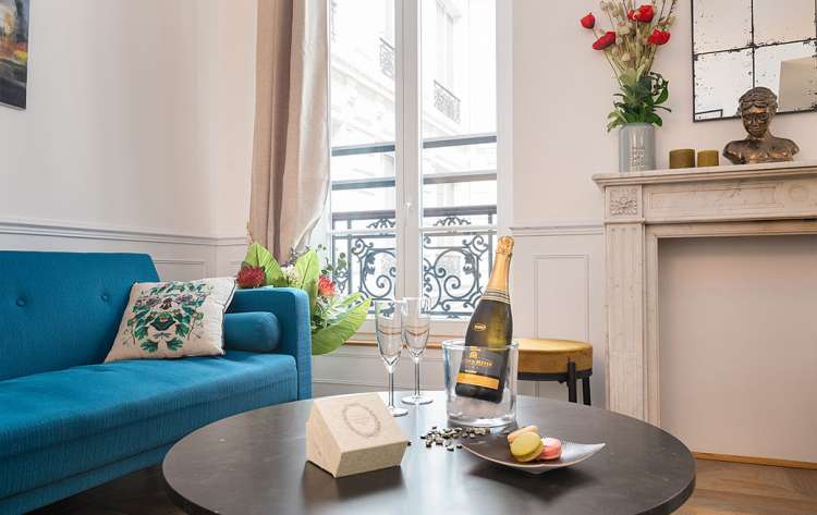 Holiday rental in Paris, Pavillon Ponthieu, living room