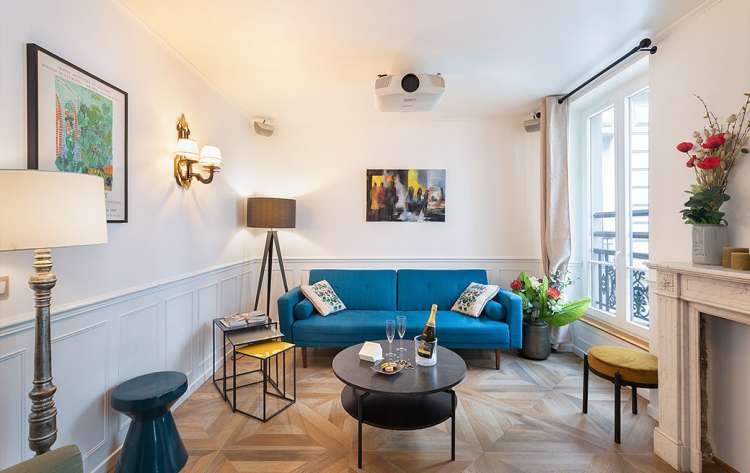 Holiday rental in Paris - Living and dining room of Pavillon Ponthieu